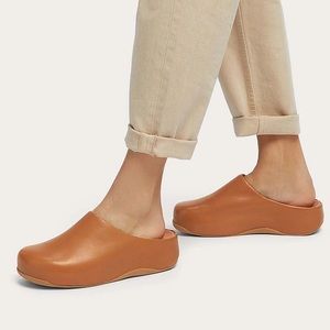 Fitflop Shuv Leather Clogs